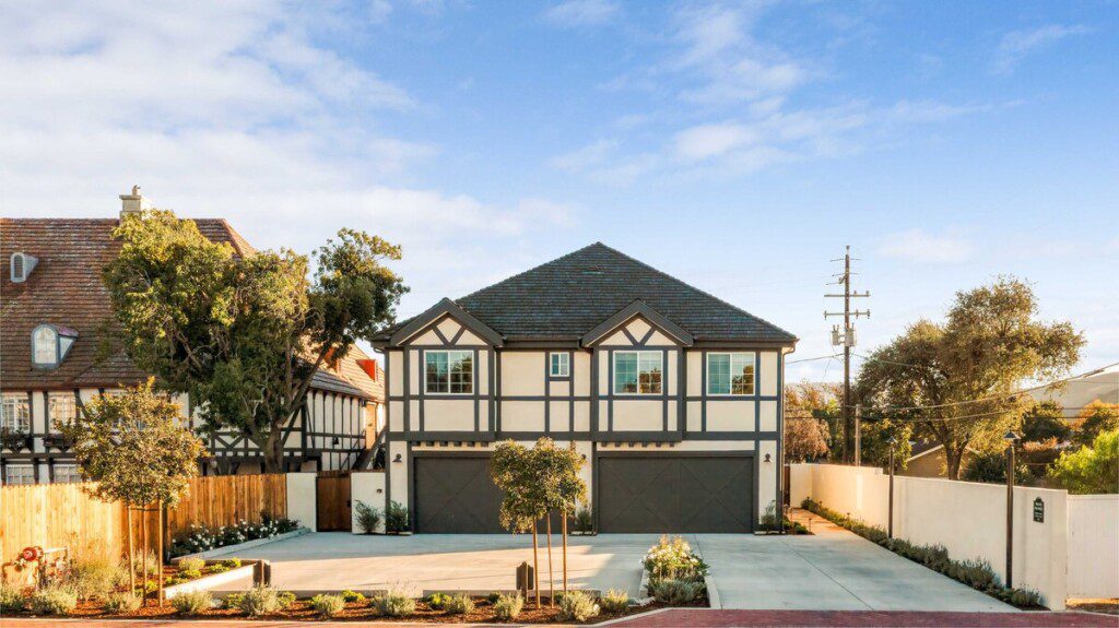 b3b9eccb 53b7 449f 88bf 8d78565a8107.jpeg